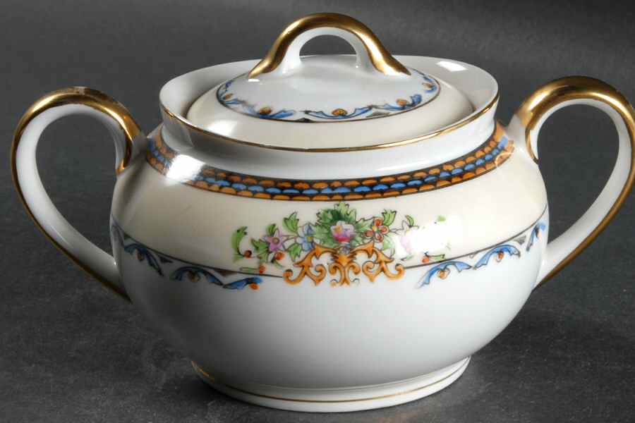 Biarritz Sugar Bowl & Lid by Noritake-1