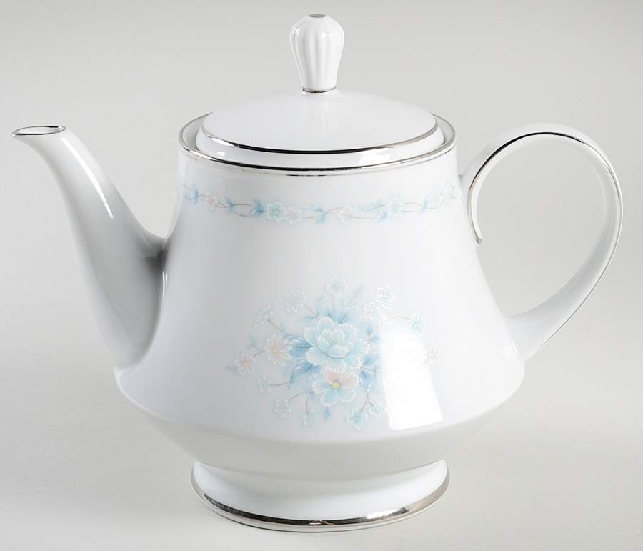 Blue Beauty Teapot & Lid by Noritake-1
