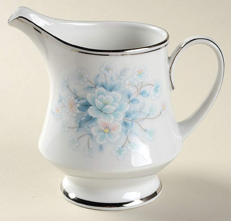 Blue Beauty Creamer by Noritake-1