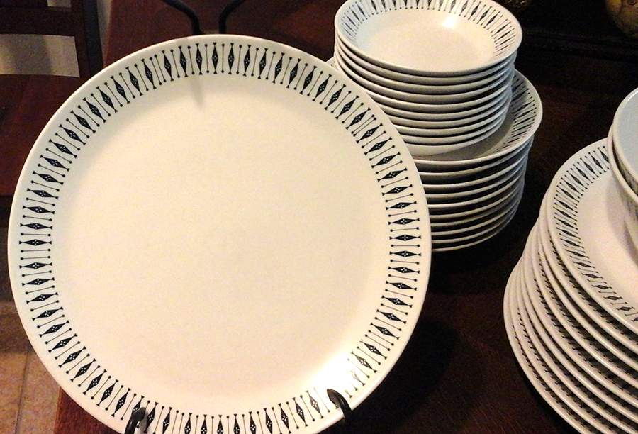Blue Comet Dinner Plate by Noritake-1