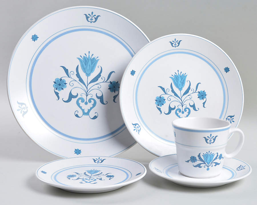 Blue Haven 5 Piece Place Setting by Noritake-1