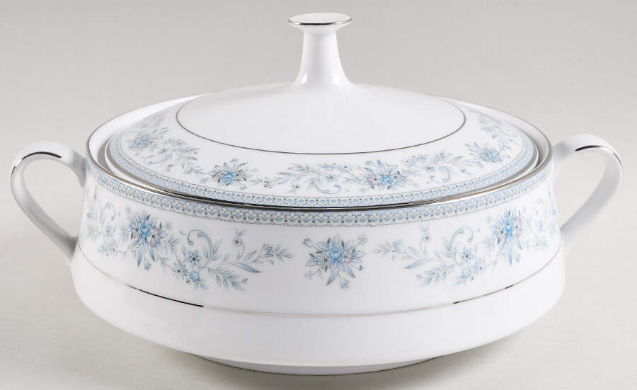 Blue Hill Round Covered Vegetable by Noritake-1