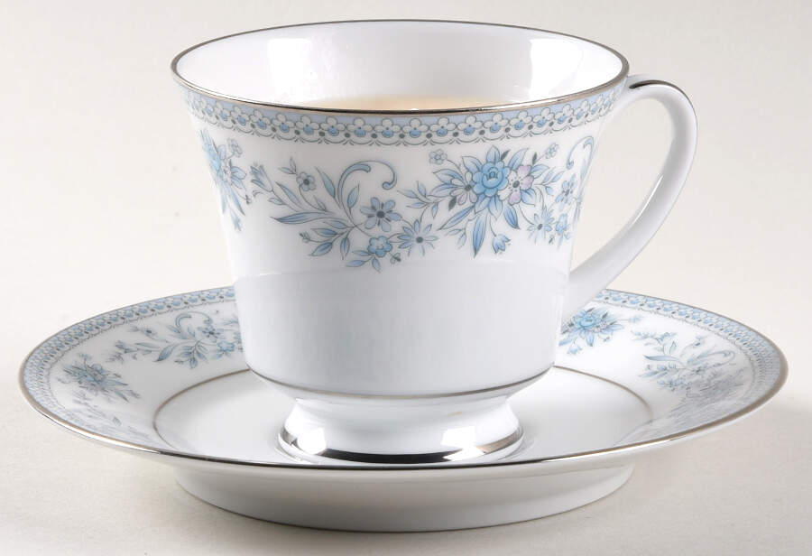 Blue Hill Scented Cup & Saucer Candle-Ocean  HC by Noritake-1