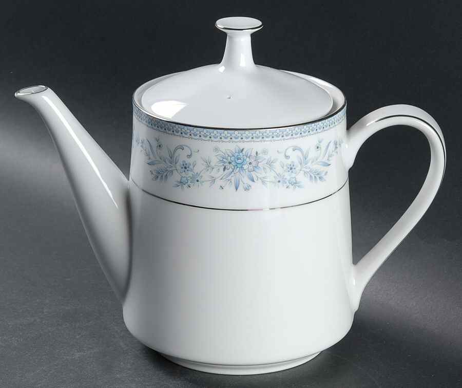 Blue Hill Teapot & Lid by Noritake-1