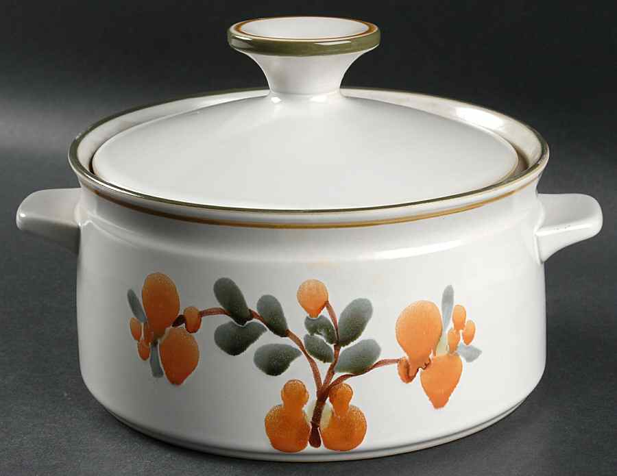 Bliss 2.25 Qt Round Covered Casserole by Noritake-1