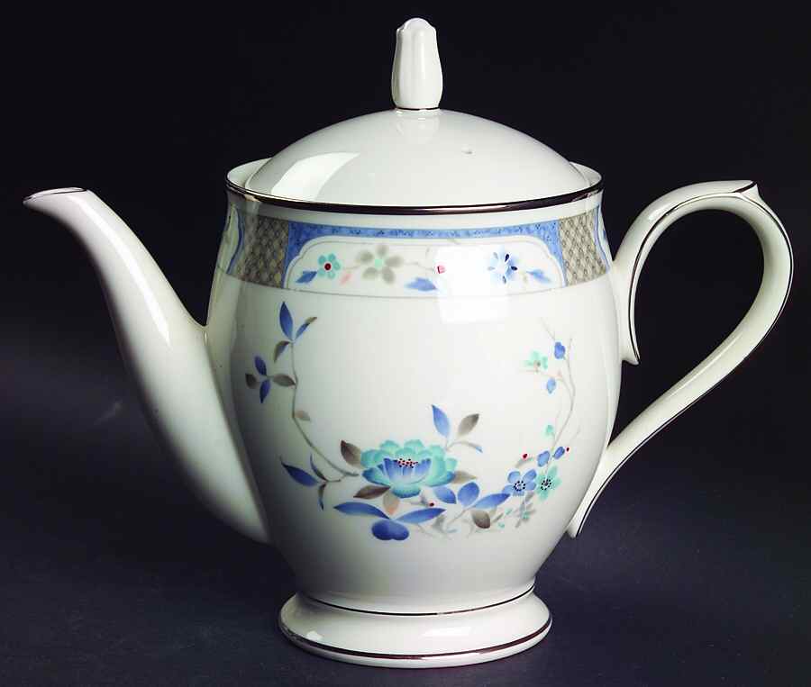 Blue Peony Teapot & Lid by Noritake-1