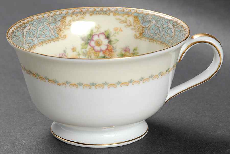 Bluedawn (#622, Rim) Footed Cup by Noritake-1