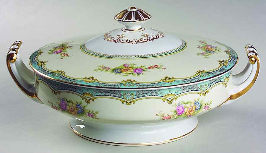 Bluaster Round Covered Vegetable by Noritake-1