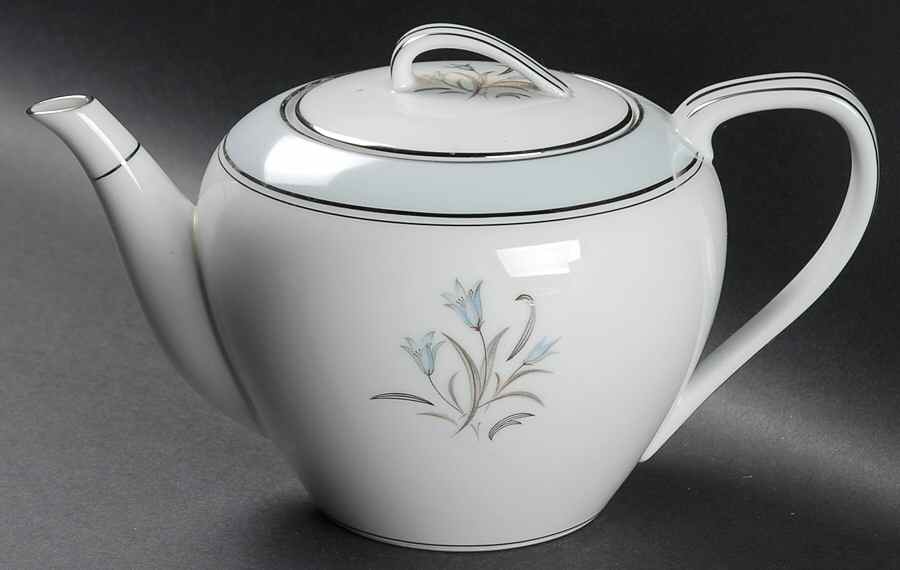 Bluebell Teapot & Lid by Noritake-1