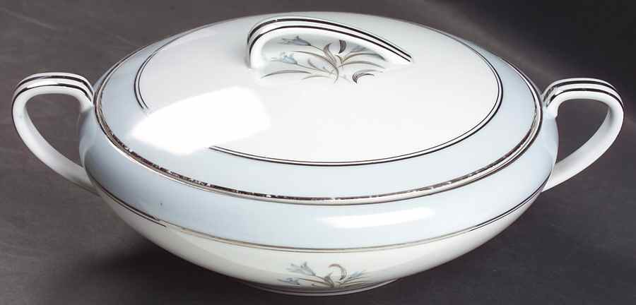 Bluebell Round Covered Vegetable by Noritake-1
