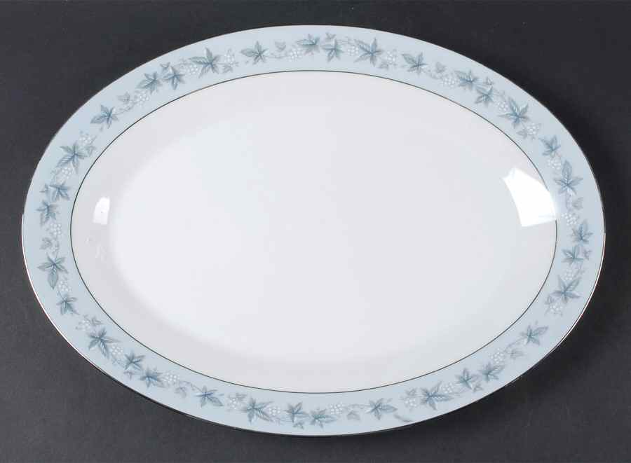 Bluecourt 16" Oval Serving Platter by Noritake-1