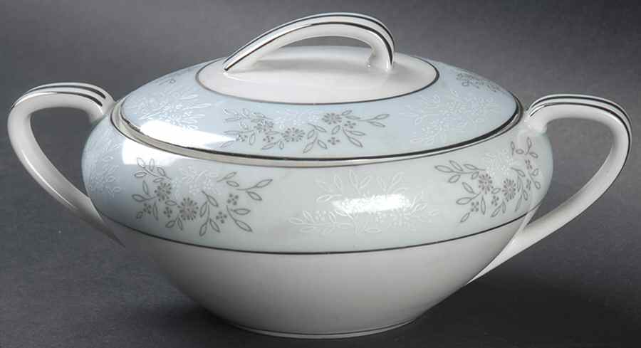 Blueridge Sugar Bowl & Lid by Noritake-1