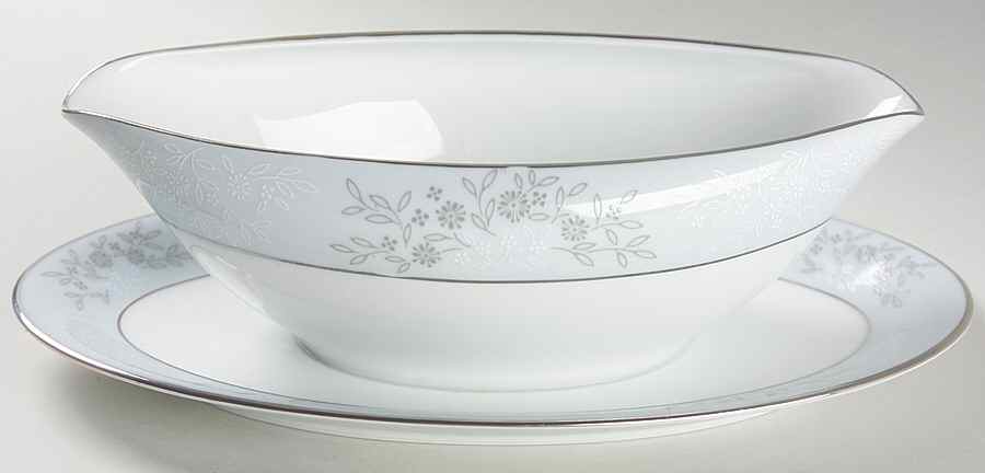 Blueridge Gravy Boat with Attached Underplate by Noritake-1