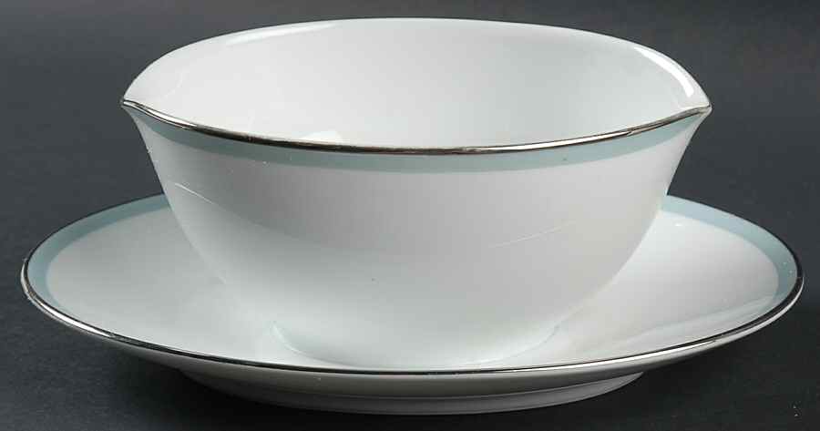 Bluetone Gravy Boat with Attached Underplate by Noritake-1