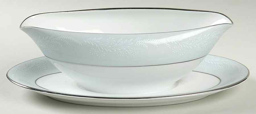 Bluetta Gravy Boat with Attached Underplate by Noritake-1