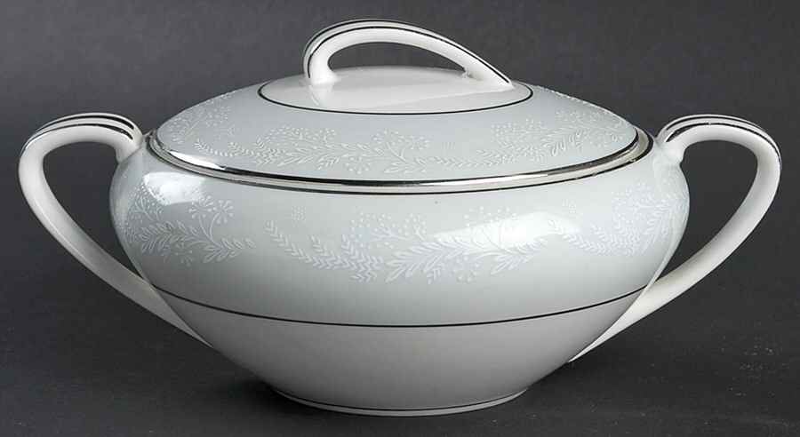 Bluetta Sugar Bowl & Lid by Noritake-1