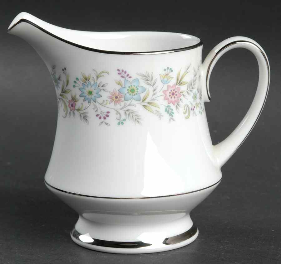 Blythe Creamer by Noritake-1