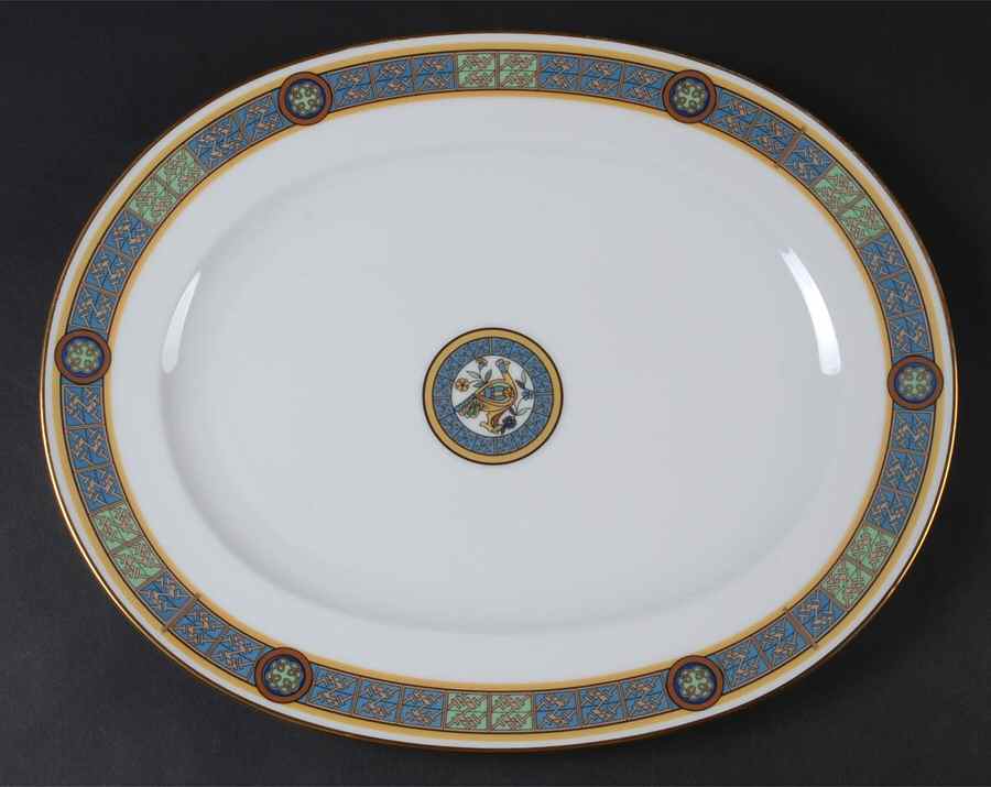 Boliska 15" Oval Serving Platter by Noritake-1