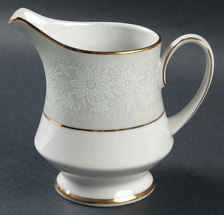 Bonjour Creamer by Noritake-1