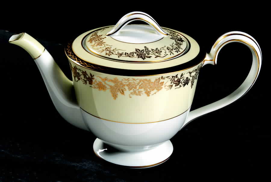 Bordeaux Teapot & Lid by Noritake-1