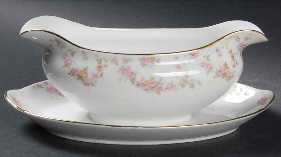 The Bosnia Gravy Boat with Attached Underplate by Noritake-1
