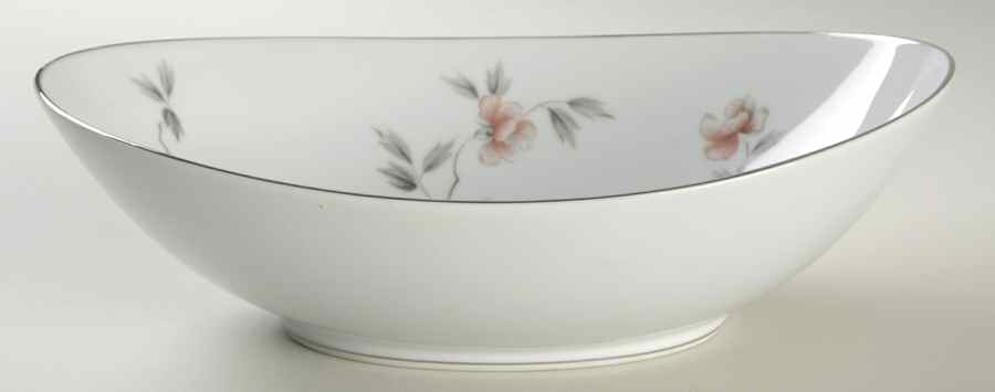 Botan 10" Oval Vegetable Bowl by Noritake-1