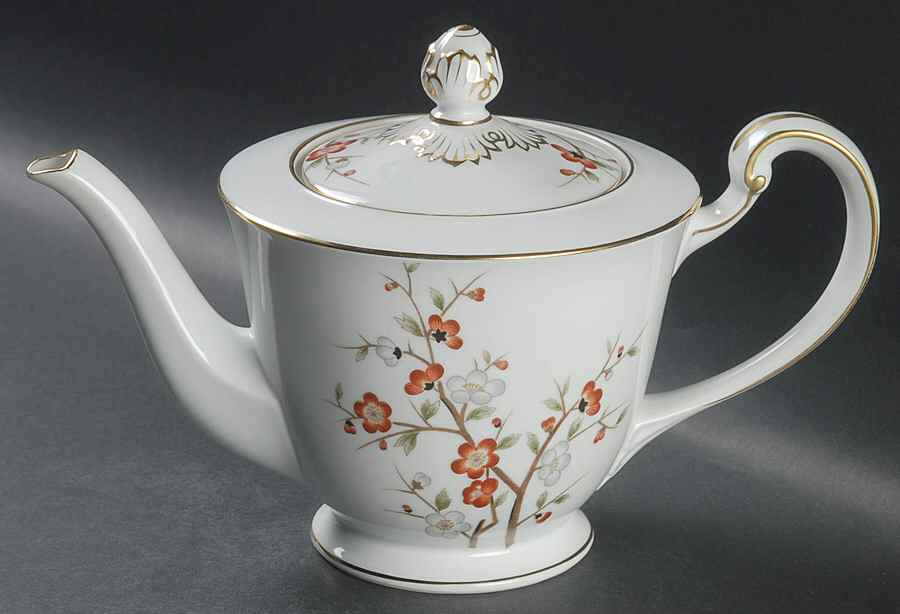 Brenda Teapot & Lid by Noritake-1
