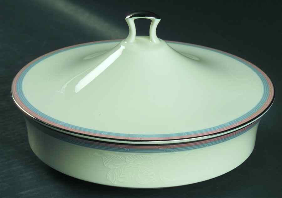 Breathless Round Covered Vegetable by Noritake-1