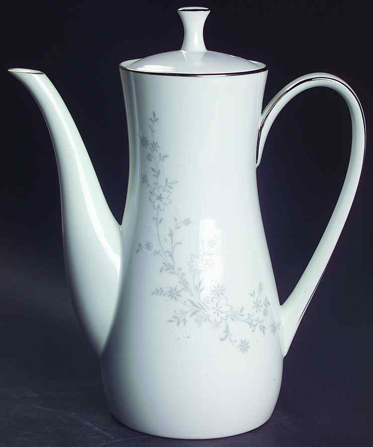 Breeze Coffee Pot & Lid by Noritake-1