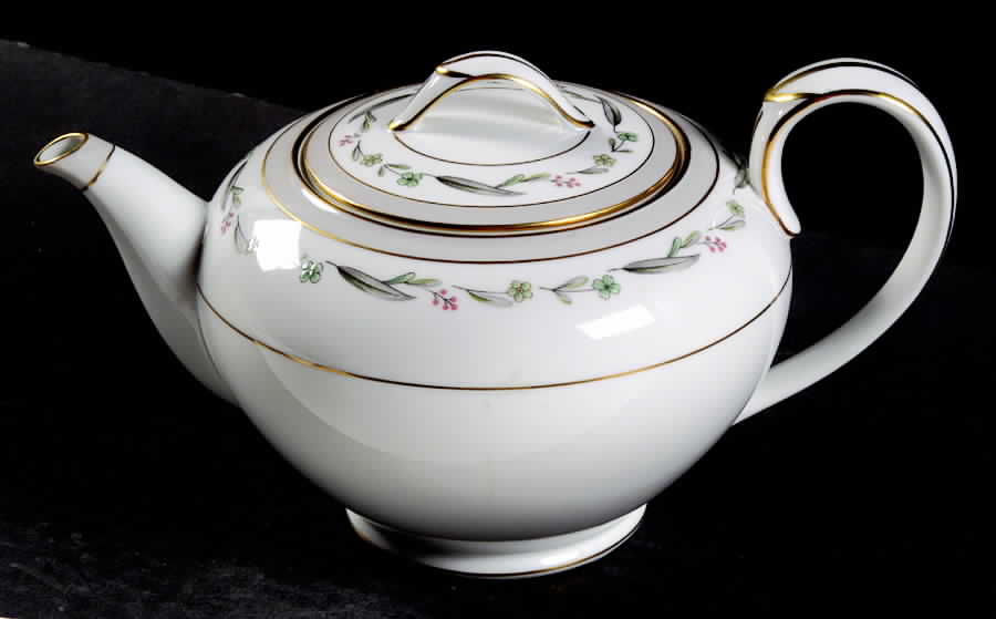 Brewster Teapot & Lid by Noritake-1