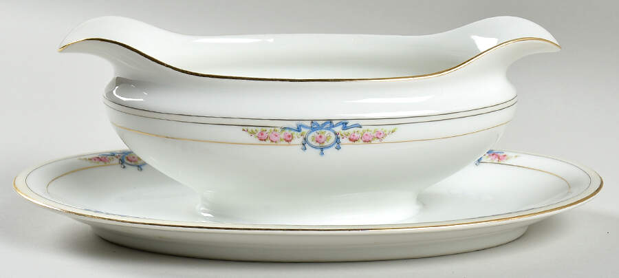 Briarhurst Gravy Boat with Attached Underplate by Noritake-1