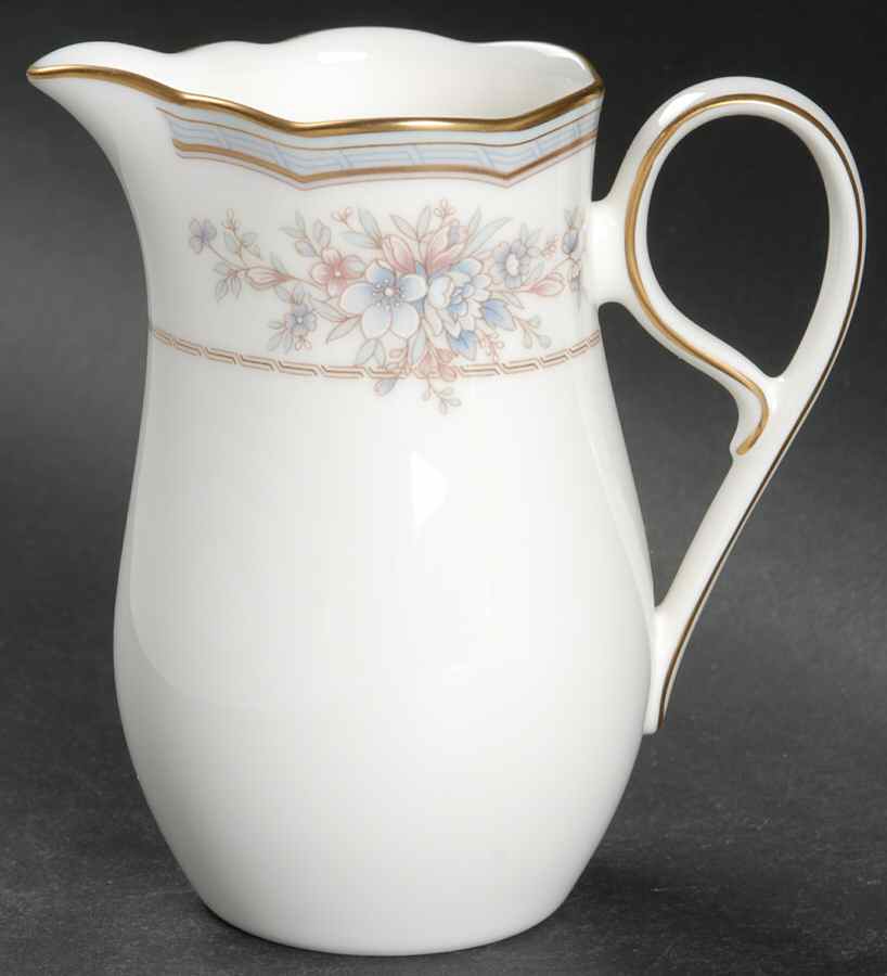 Bridgehampton Creamer by Noritake-1