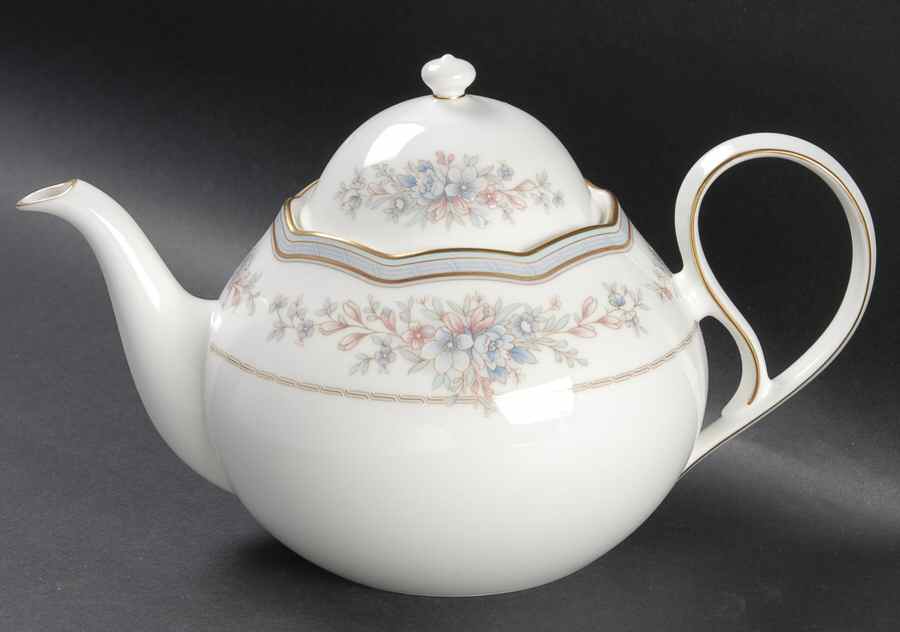 Bridgehampton Teapot & Lid by Noritake-1