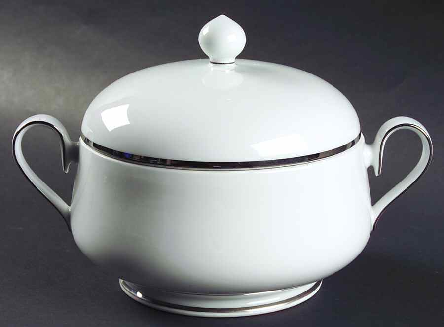 Brigette Round Covered Vegetable by Noritake-1