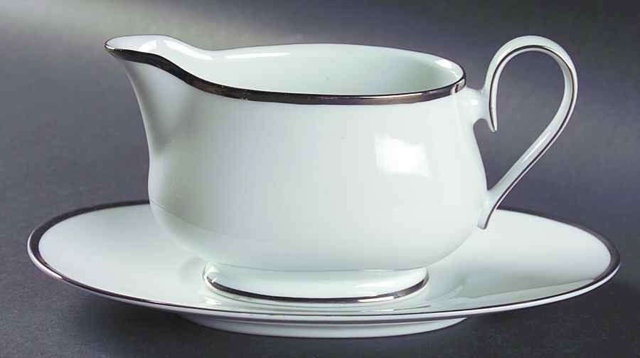 Brigette Gravy Boat & Underplate (Relish/Butter) by Noritake-1