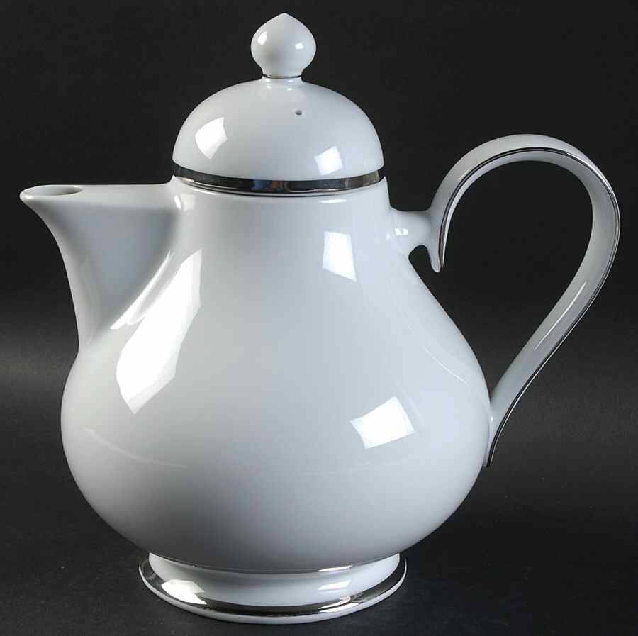 Brigette Teapot & Lid by Noritake-1