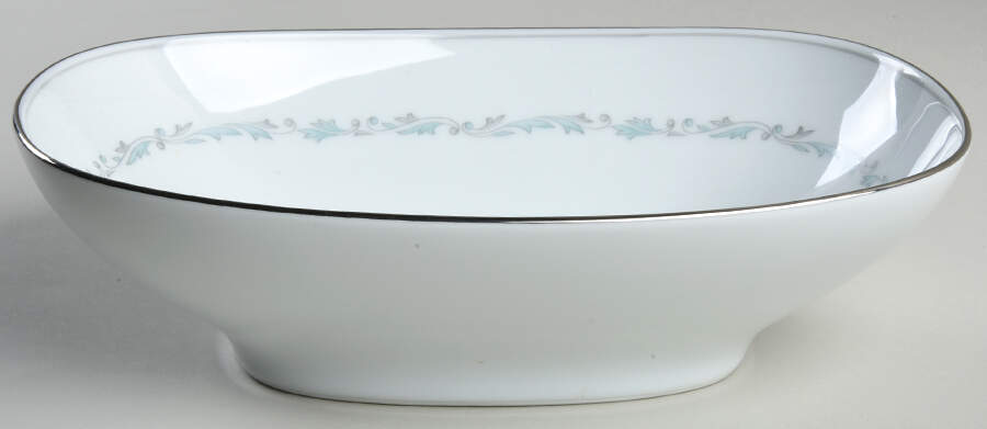 Brooklane 10" Oval Vegetable Bowl by Noritake-1