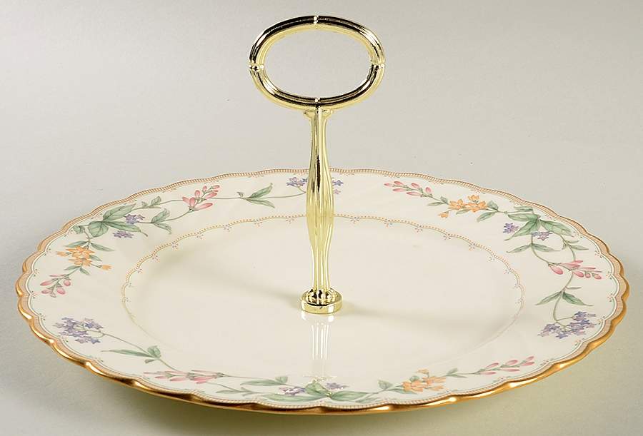 Brookhollow Round Serving Plate with Handle (DP) by Noritake-1
