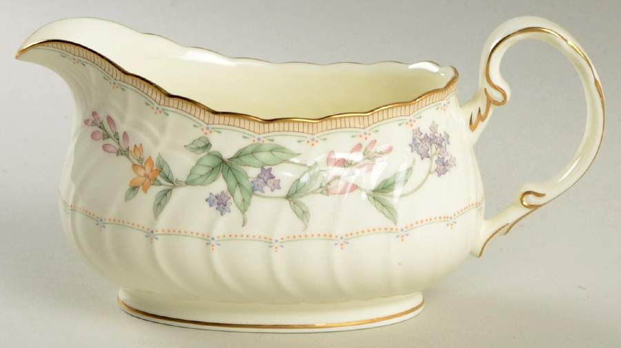 Brookhollow Gravy Boat by Noritake-1