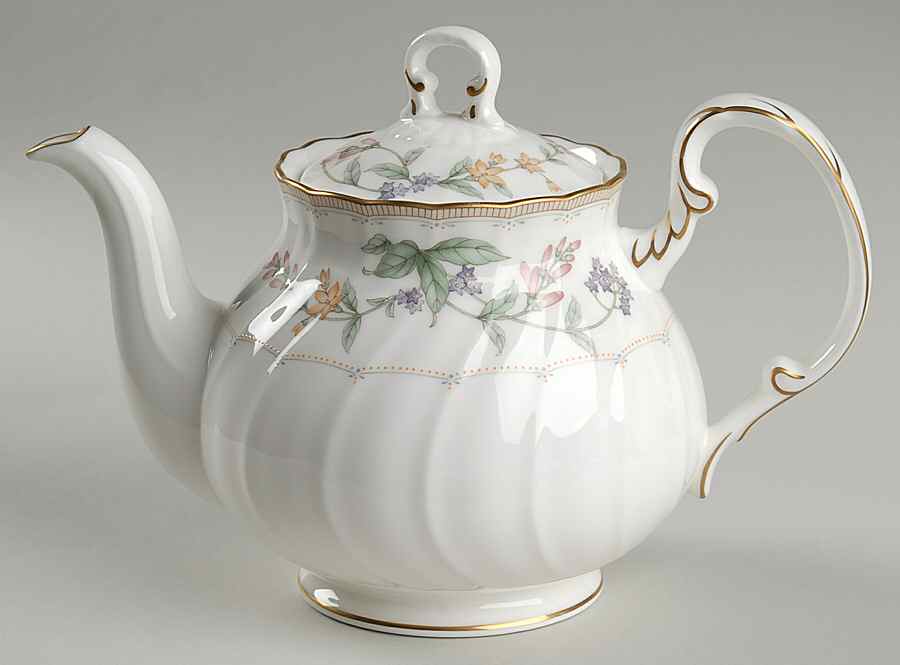 Brookhollow Teapot & Lid by Noritake-1