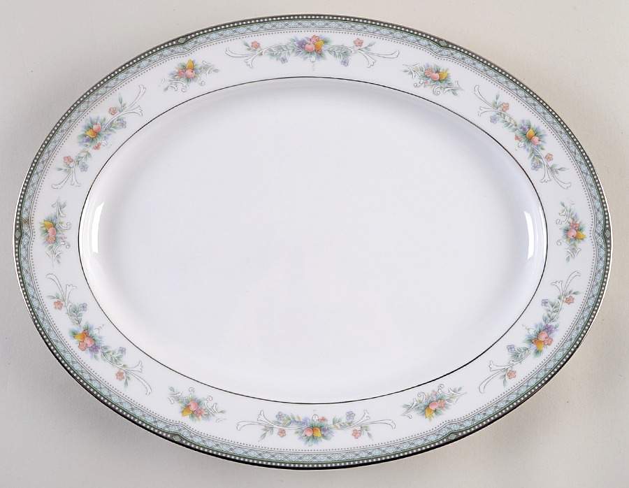 Brookvale 13" Oval Serving Platter by Noritake-1