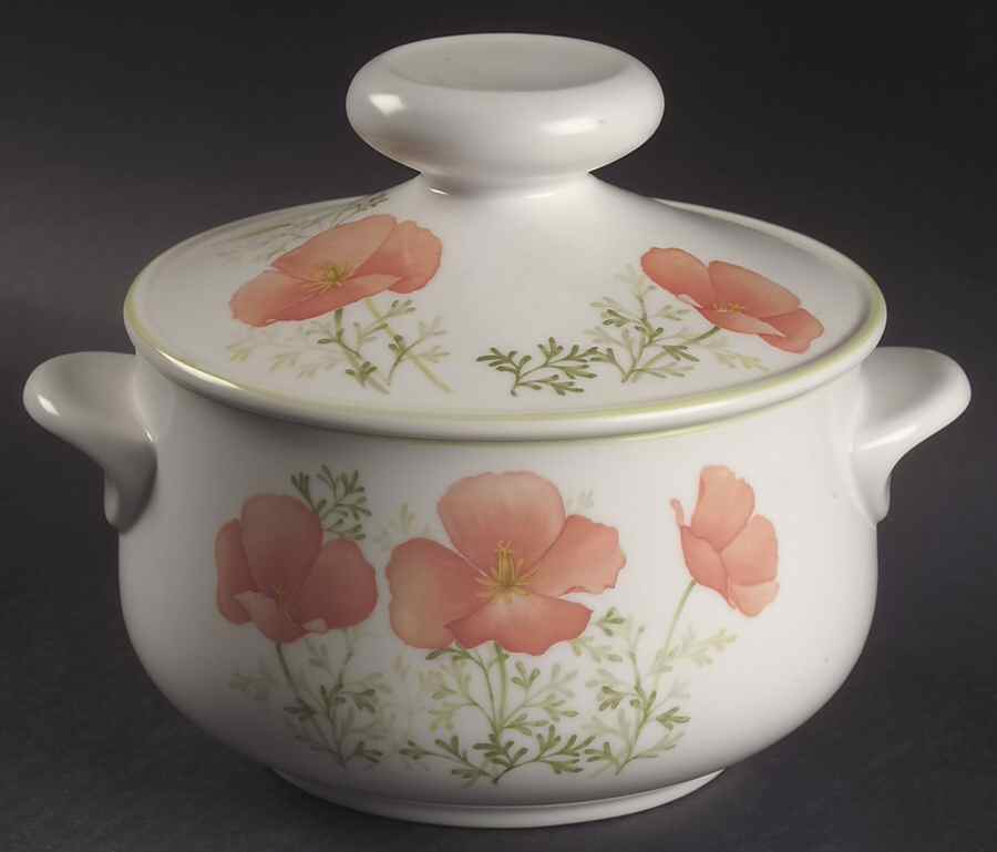 Bright Side 1.25 Qt Round Covered Casserole by Noritake-1