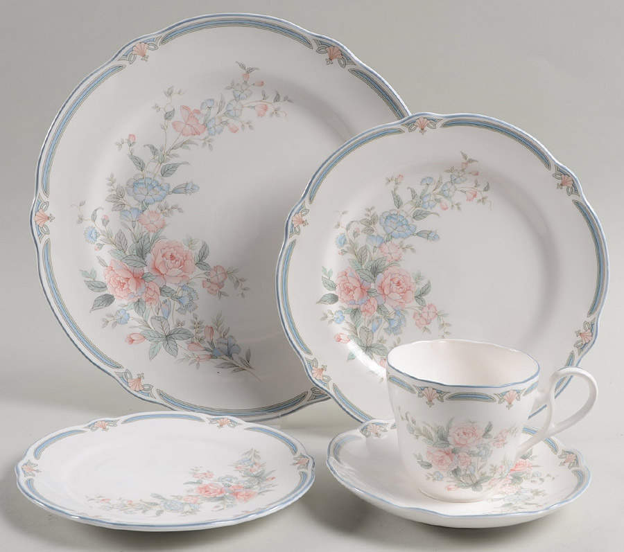 Brighton Springs 5 Piece Place Setting by Noritake-1