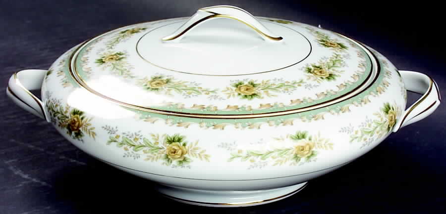 Brunswick Round Covered Vegetable by Noritake-1