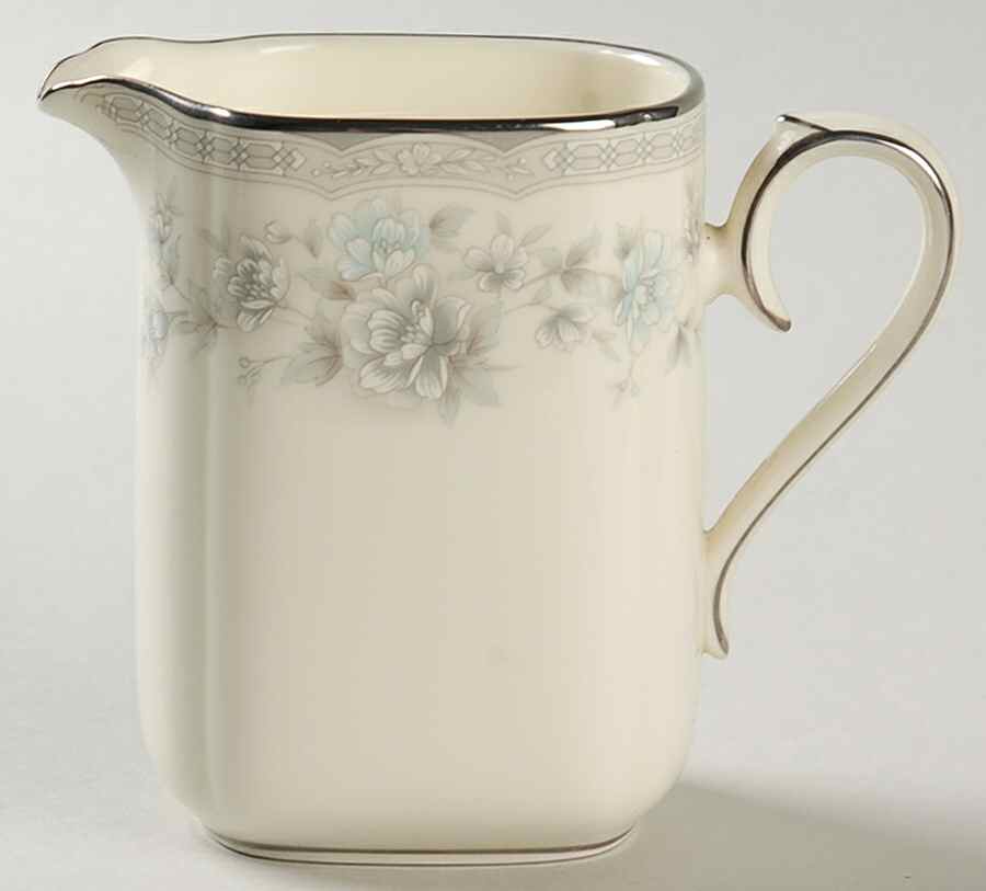 Buena Vista Creamer by Noritake-1