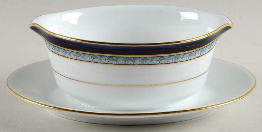 Cadiz Gravy Boat with Attached Underplate by Noritake-1