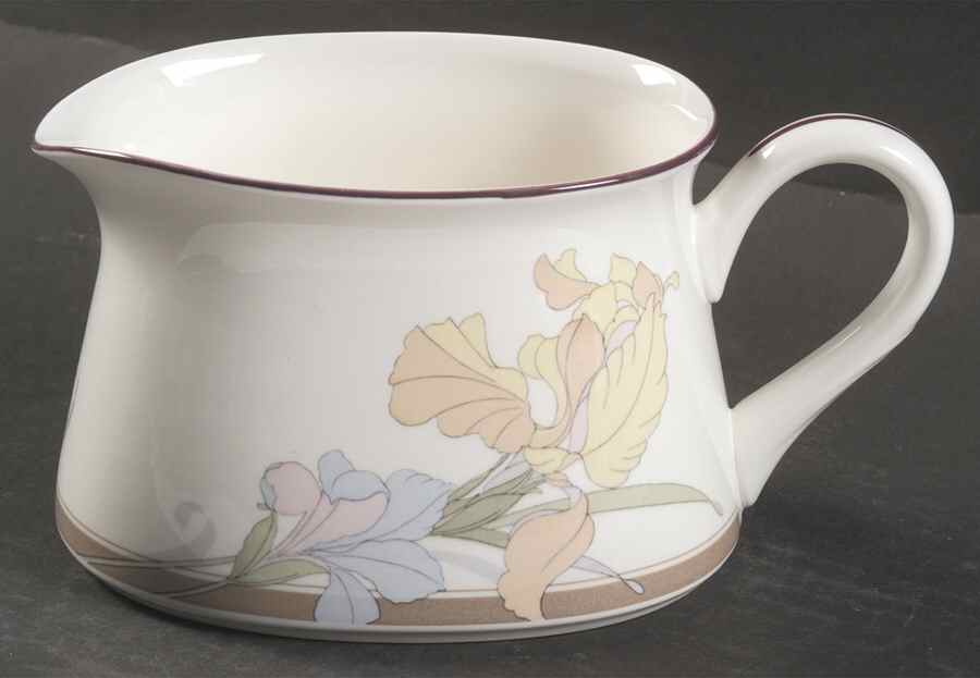 Cafe Du Jour Gravy Boat by Noritake-1