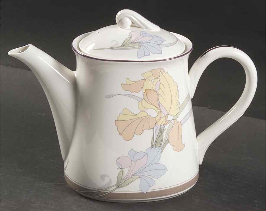 Cafe Du Jour Tea/Coffee Pot & Lid by Noritake-1