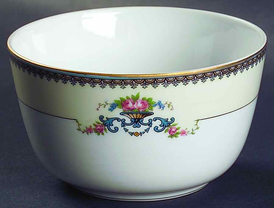 Calais Cranberry Bowl by Noritake-1