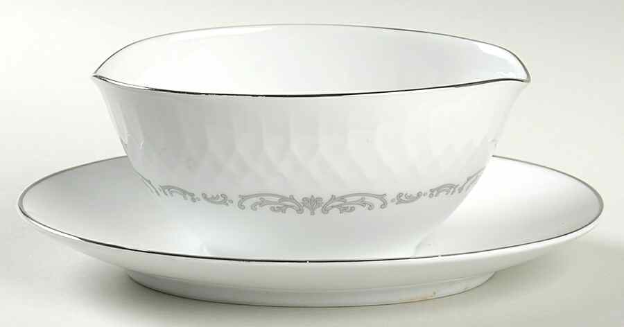 Camden Gravy Boat with Attached Underplate by Noritake-1